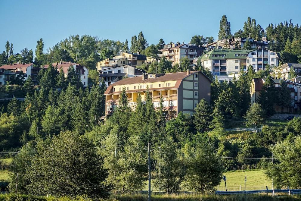 Family Hotel Como Ривізондолі Екстер'єр фото
